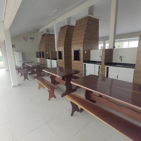 Apto Espetacular A 50 M Do Mar Em Condominio Com Piscinas Maravilhosas Guaratuba Eksteriør billede