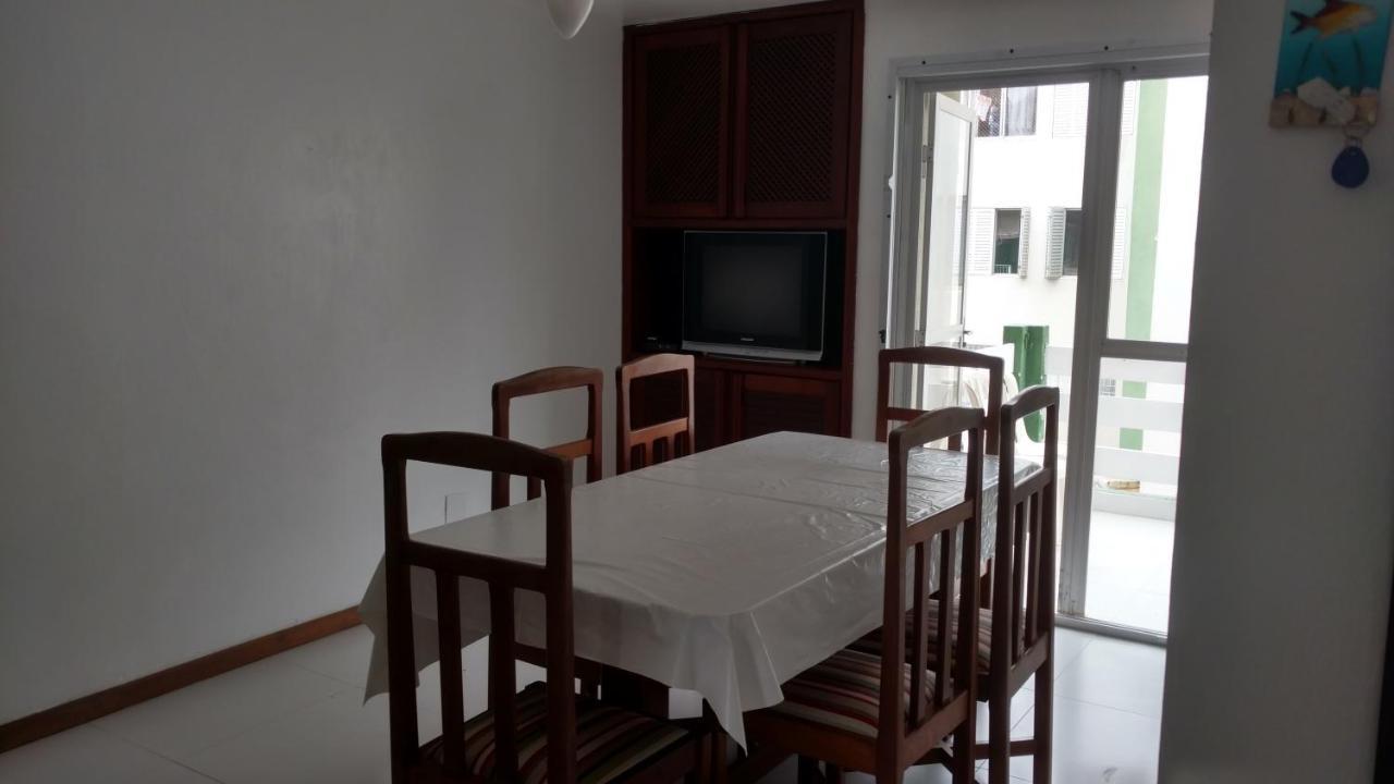 Apto Espetacular A 50 M Do Mar Em Condominio Com Piscinas Maravilhosas Guaratuba Eksteriør billede
