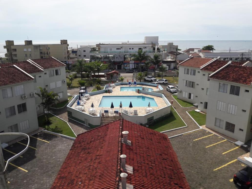 Apto Espetacular A 50 M Do Mar Em Condominio Com Piscinas Maravilhosas Guaratuba Eksteriør billede